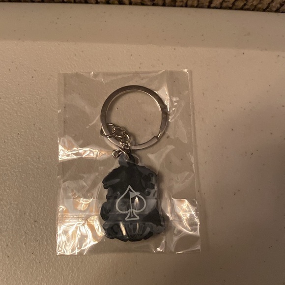 *New* Pins & Aces “Smoking Face” Rubber Key Chain. Color: Multi - Picture 3 of 3